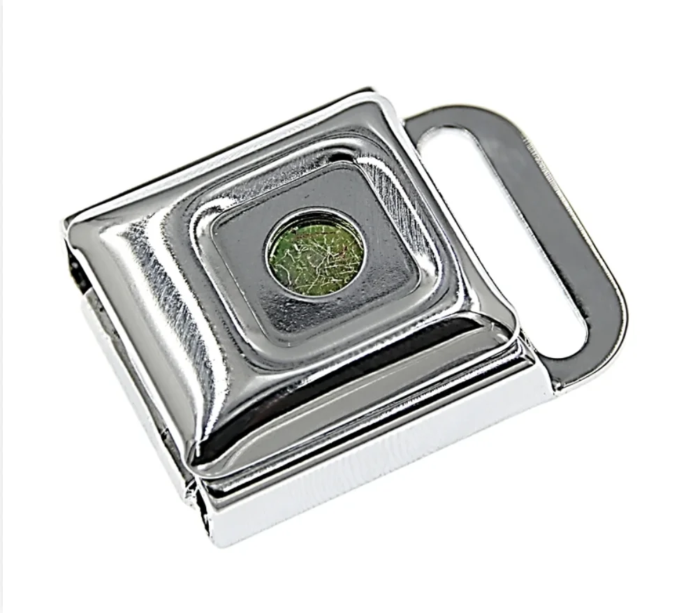 مشبك حزام الأمان المعدني الصغير