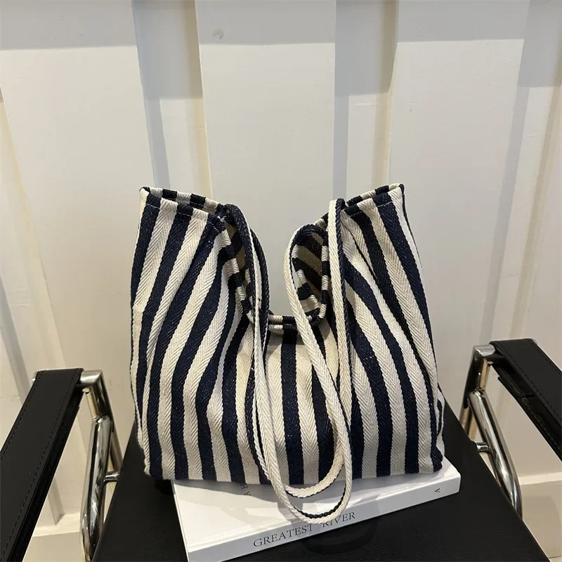 Stylish large-capacity simple casual vertical striped tote bag handbag