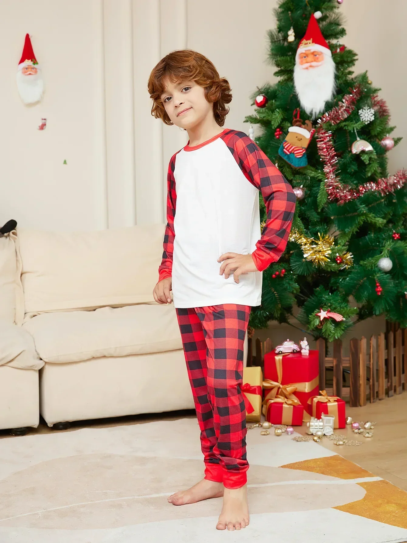 Conjunto de pijamas a juego de Navidad para niños y adultos, Pelele de bebé y perro, ropa de dormir a cuadros en blanco, aspecto familiar, 2024