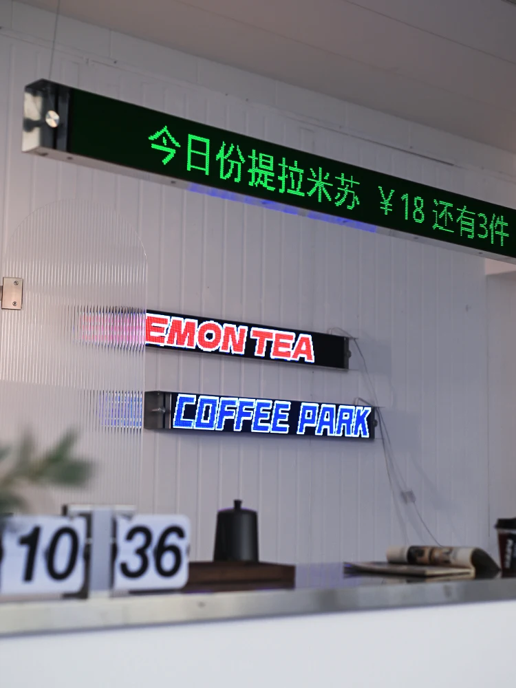 Tela de palavra de rolagem de caixa de luz, controle remoto de telefone celular para alterar palavras, outdoor luminoso eletrônico de porta criativa