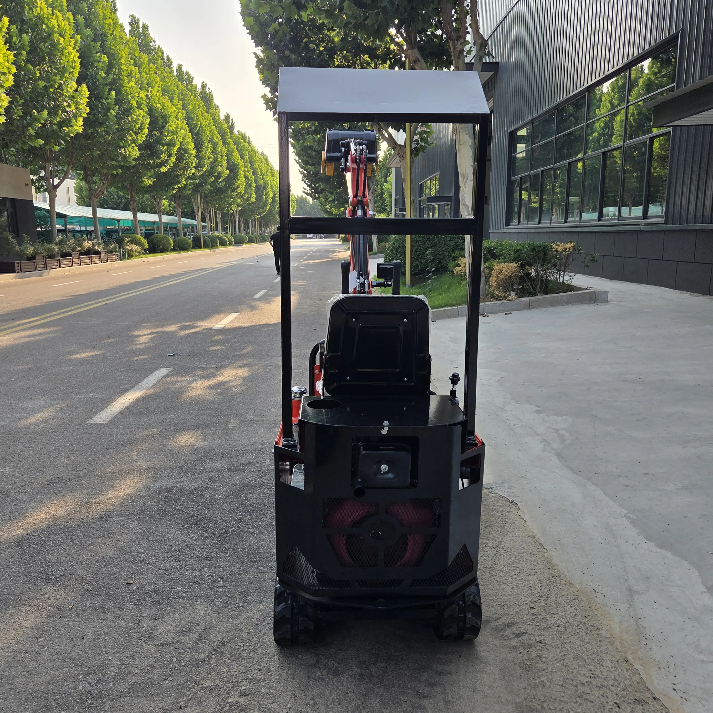 800kg 8.6kw 출력 EPA 표준 단일 기어 펌프 굴삭기 전지형 미니 굴삭기 트랙 굴삭기