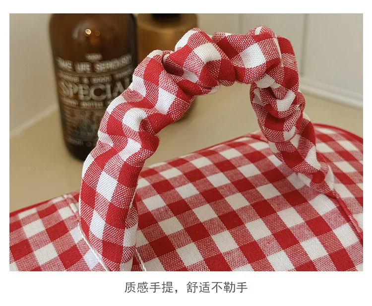 Rote karierte Handtasche mit Punktemuster und großem Fassungsvermögen, super süße Aufbewahrungstasche, wasserdichte Kitty-Kulturtasche, super praktisch für unterwegs. – Detail 6