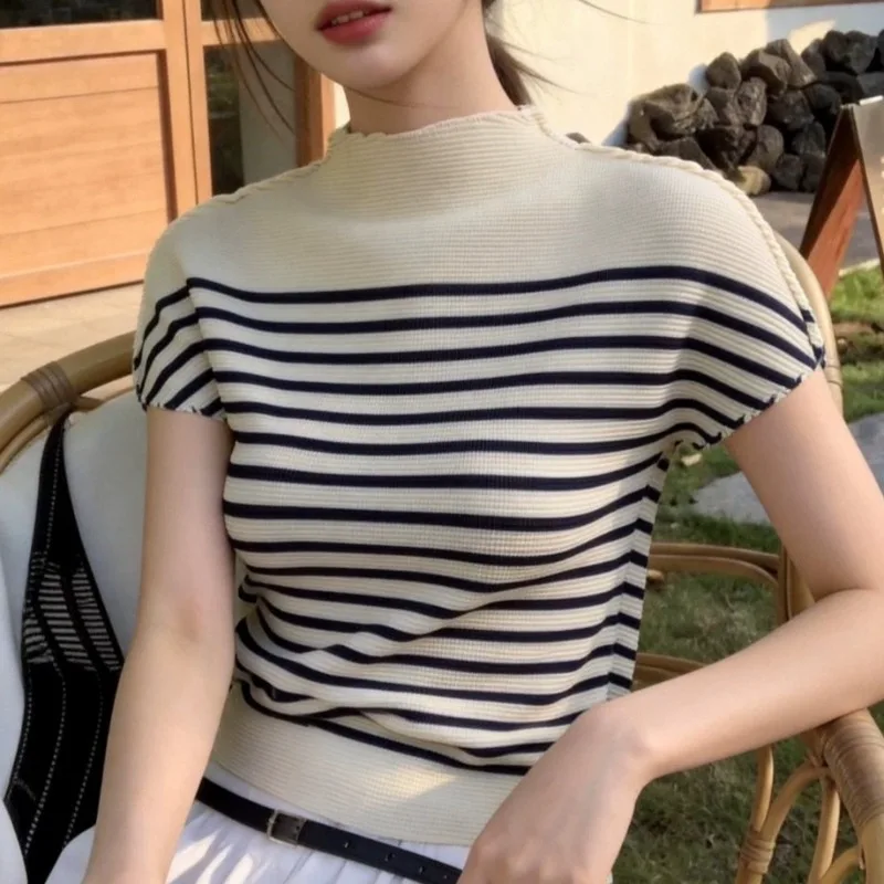 

Miyake Pleated 20206 Summer New Original High-end Stylish Printed T-shirt Top for Women Pleated Versatile Slimming Base Shirt