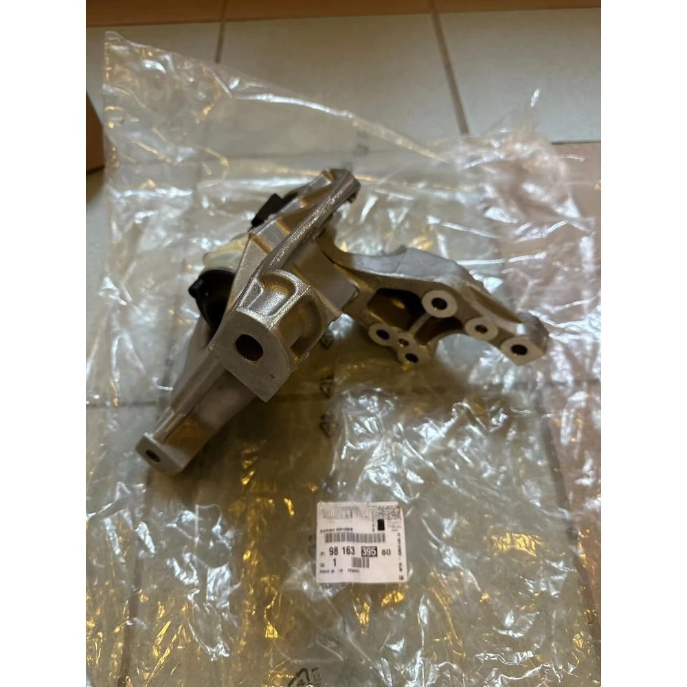 Genuine Brand New for Peugeot 308 T9 for Citroen C4 PICASSO/SPACETOURER Diesel DW10 Engine Mounting Bracket Right Pad