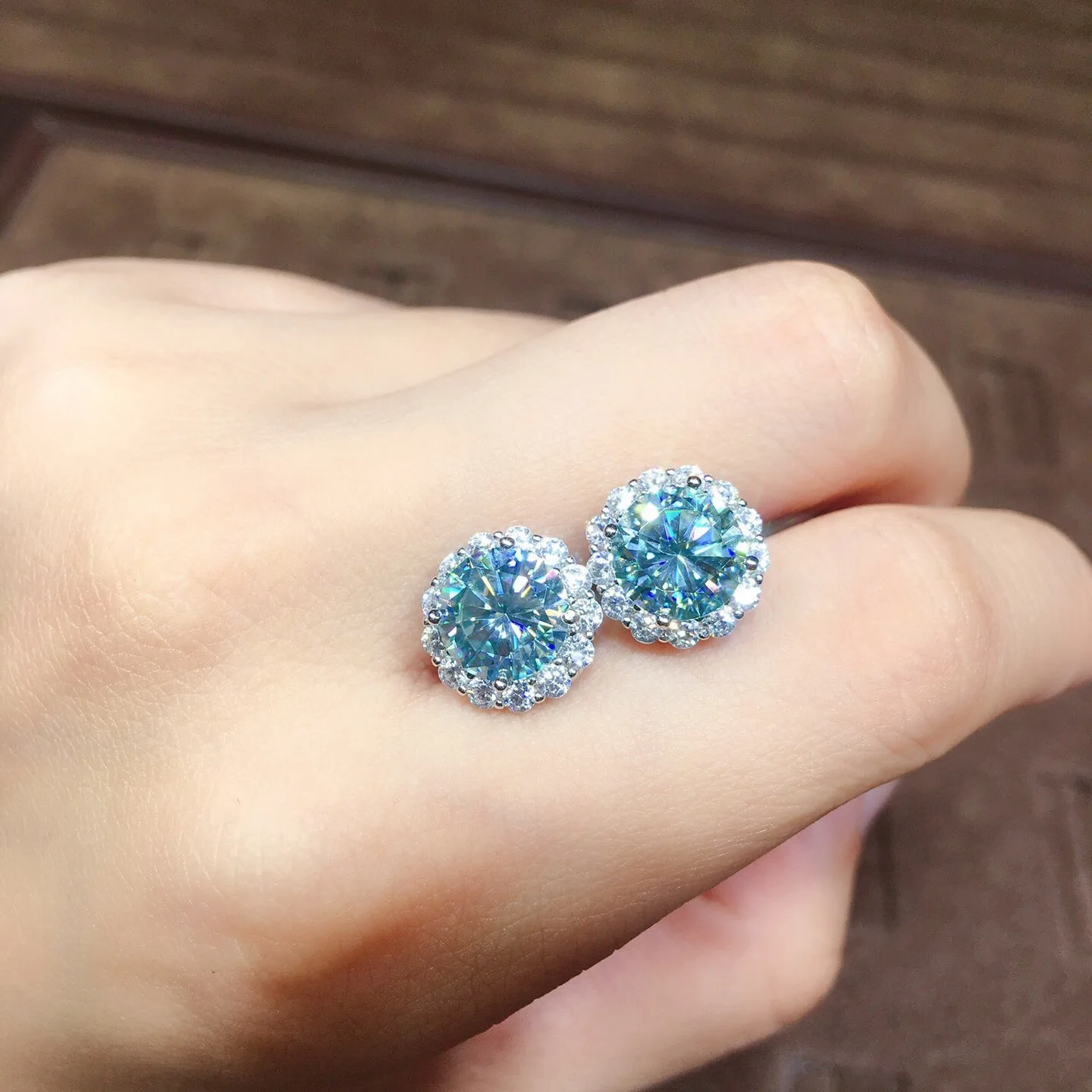 

Flower 1ct Lab Aquamarine Stud Earring 100% Real 925 Sterling Silver Jewelry Engagement Wedding Earrings for Women Men Gift