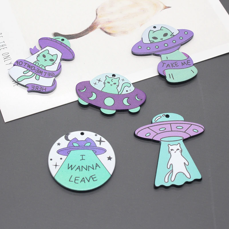 Mix 10pcs/pack Funny Acrylic UFO Cat Charms Steampunk Flying Saucer Cute Pendant For Earring Keychain DIY Jewelry Making