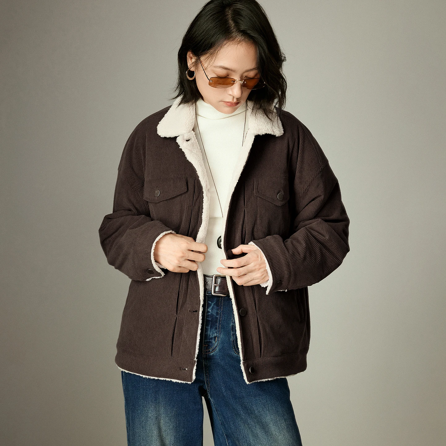 TOYOUTH معاطف قطنية نسائية شتاء 2025 سروال قصير جديد مقسم من الصوف ملابس عمل كلاسيكية ملابس خارجية فضفاضة