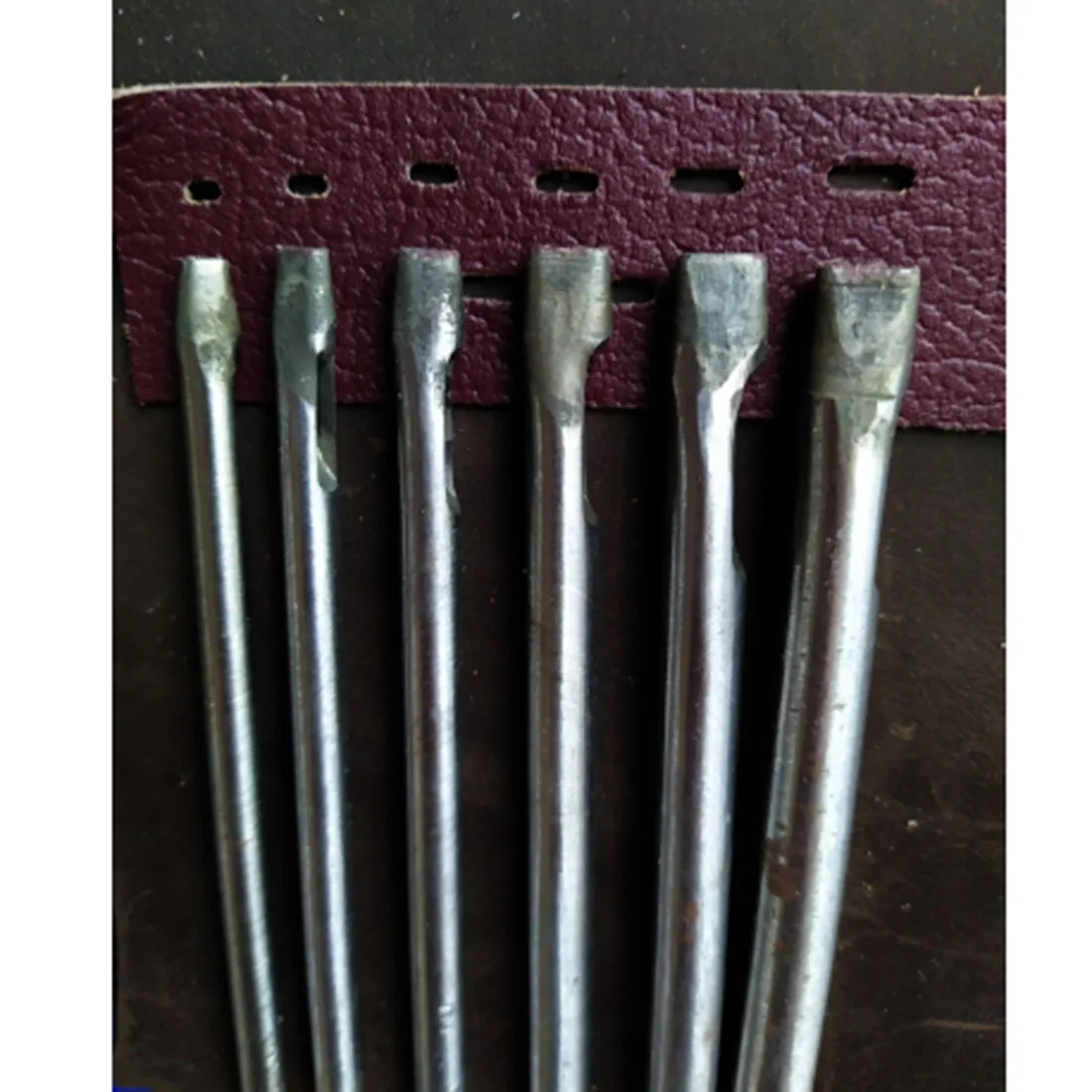 

Набор из 6 овальных пробойников для кожи (3x2, 8x2 мм) для мягких материалов, для самостоятельной обработки кожи