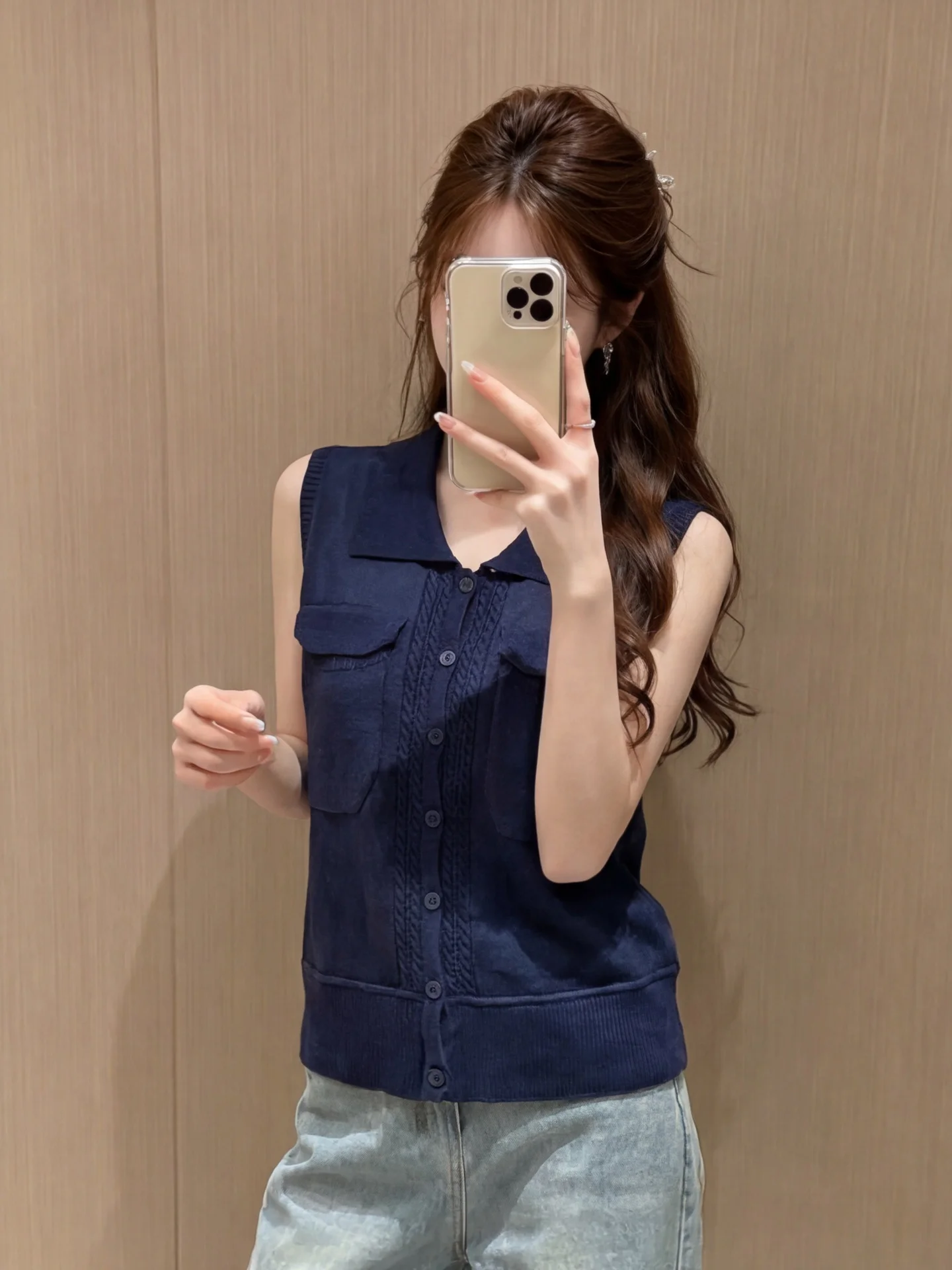 

Slim Fit Neck Sleeveless Knitted Top Women's Summer New Style Single Button Vest Soft Casual Style Thin Fabric CJ