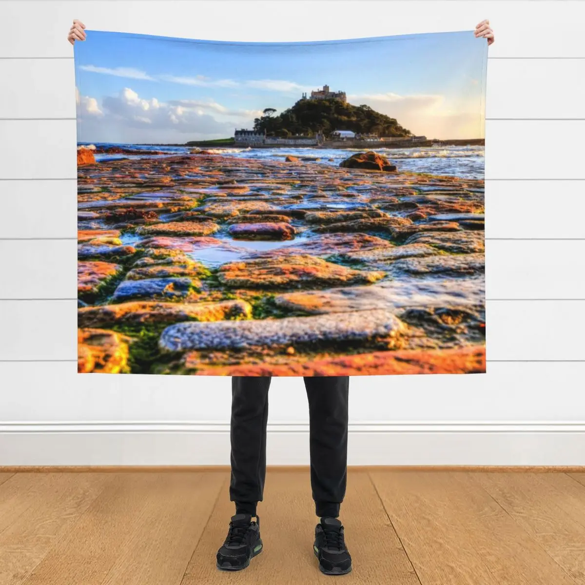 

St Michael's Mount And Causeway, Marazion, Cornwall Throw Blanket For Decorative Sofa Nap Softest Furrys Blankets