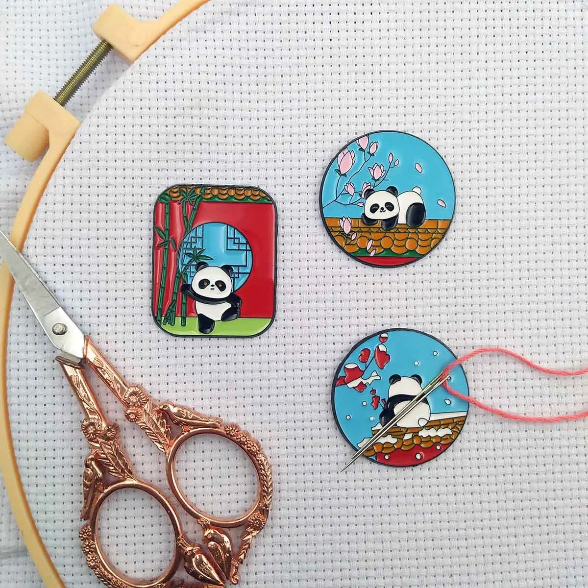 

Магнитная игольная шмолка с милой пандой для вышивки крестом, принадлежности для вышивания, швейные иглы, художественные аксессуары, инструменты для рукоделия