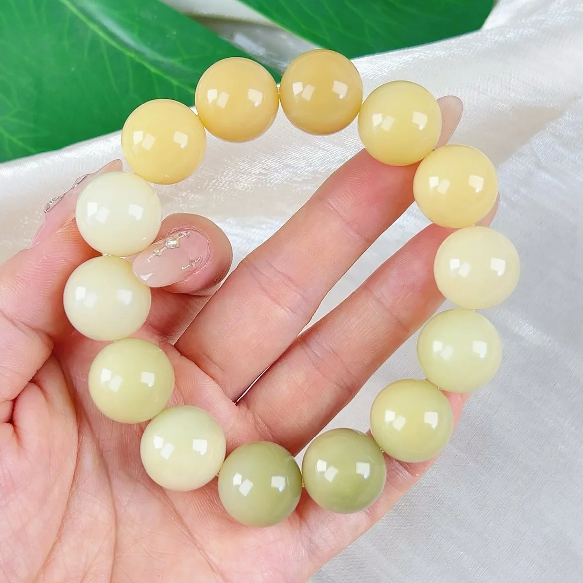 Natural Jadeized Old Material Bodhi Root Bracelet, 15mm Large Bead Green Grape Multi-Gem Buddhist Rosary, Men's Retro Handheld