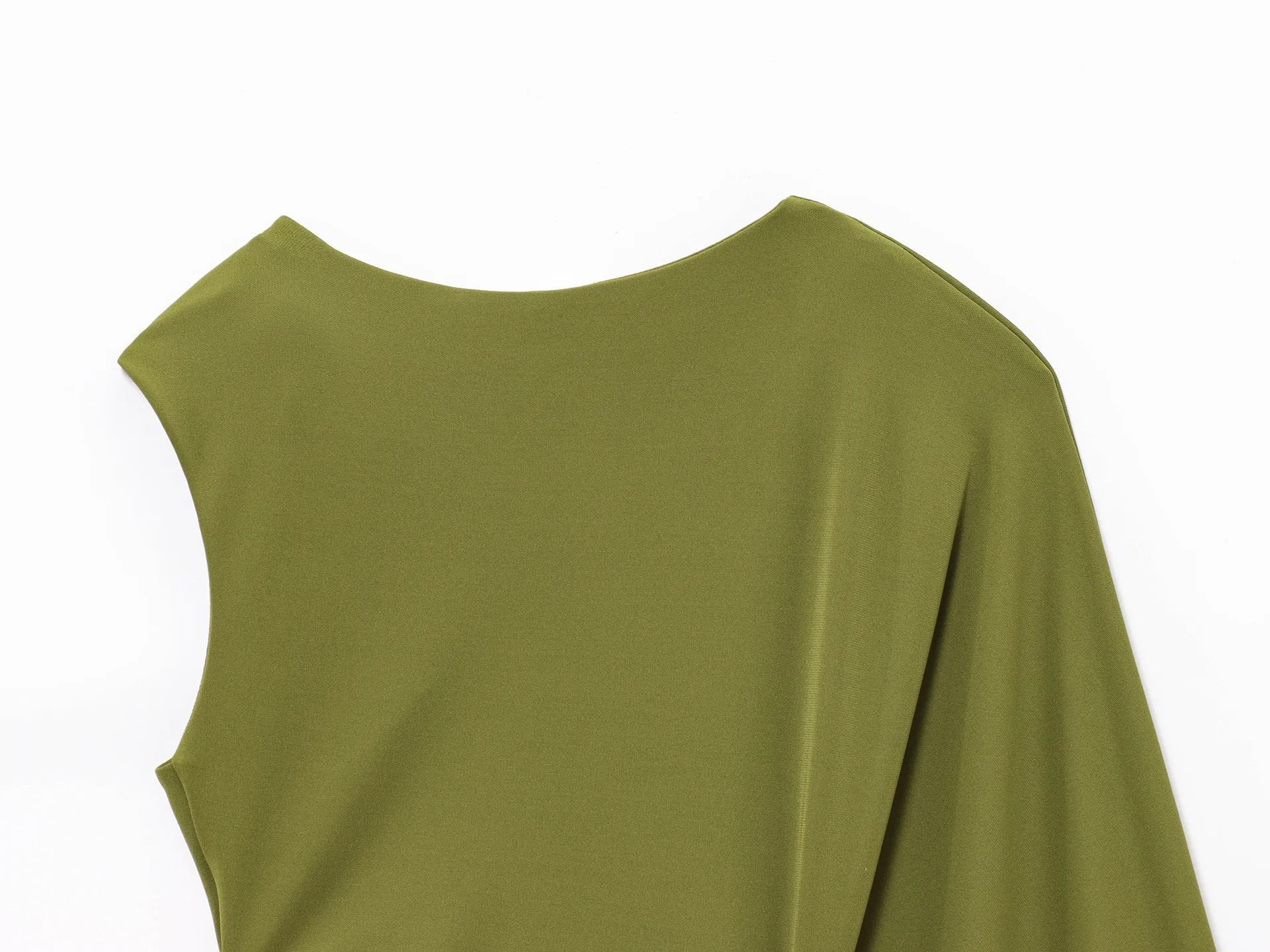 فستان نسائي قصير مطوي بكتف واحد غير متماثل مزين مجوف لربيع وصيف ملابس نسائية جديدة