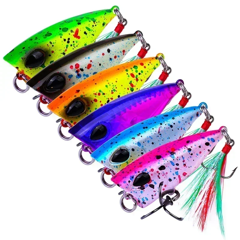 4.3cm/4g Colourful Plastic Hard Bait with Feather Hooks, Beautifully Crafted, with Internal Rattle Beads, Available in 6 Colours