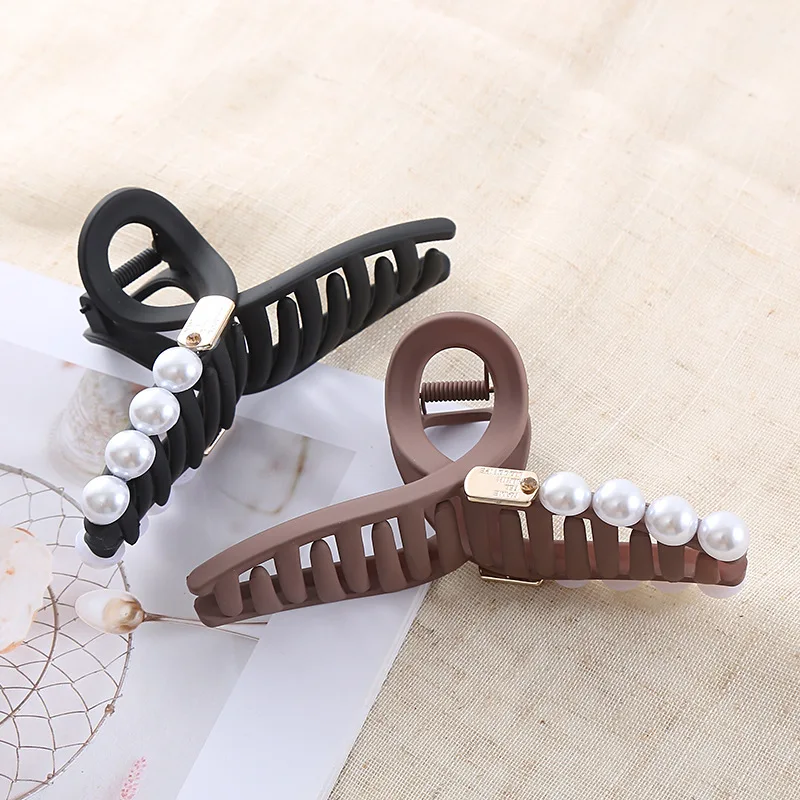 

1pc Fashion Pearl Large Simple Elegant Acrylic Hair Claw Hairpin, Suitable For Party, Commute, Outfit Matching, Hair Accessories