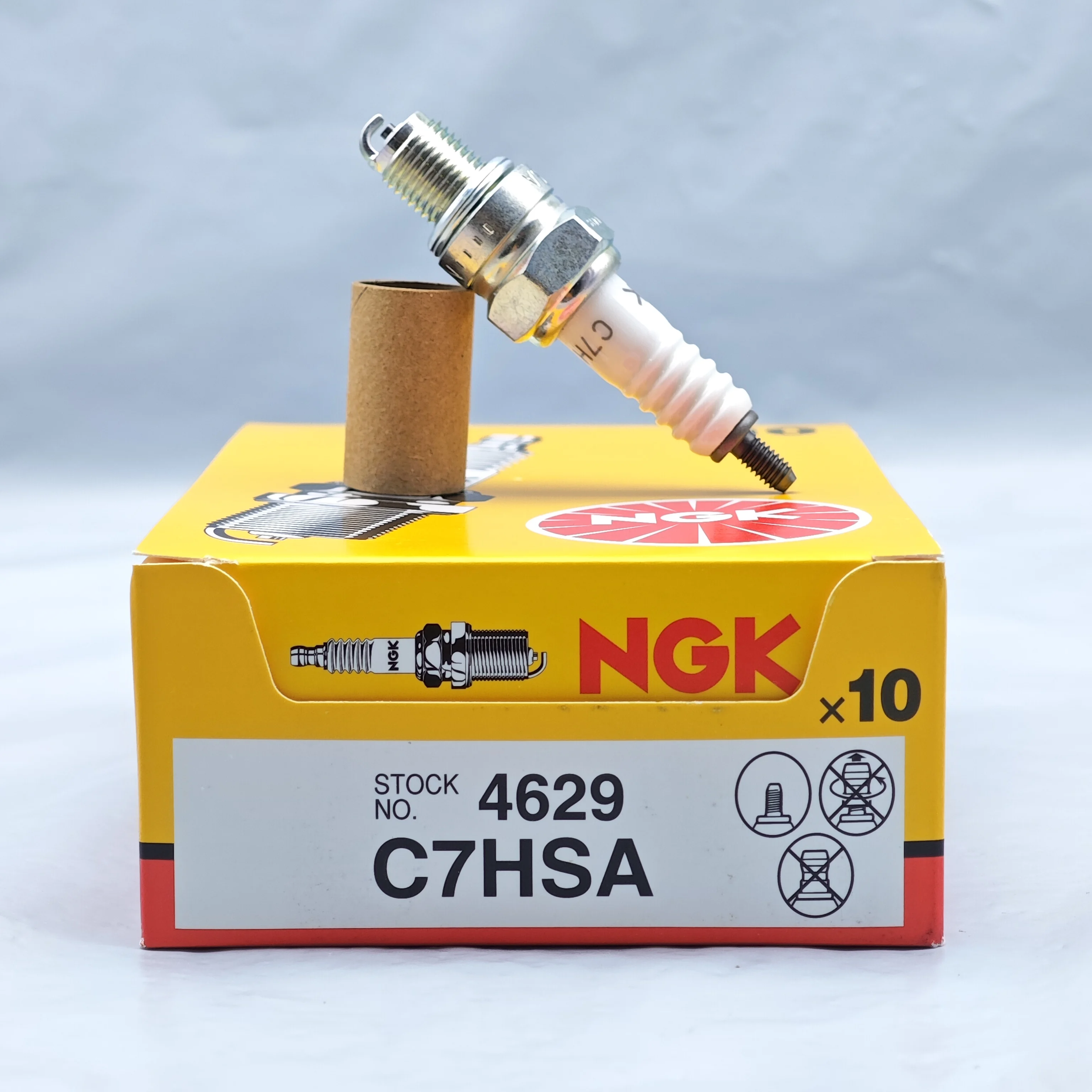 

10 шт. оригинальная Свеча зажигания NGK C7HSA 4629