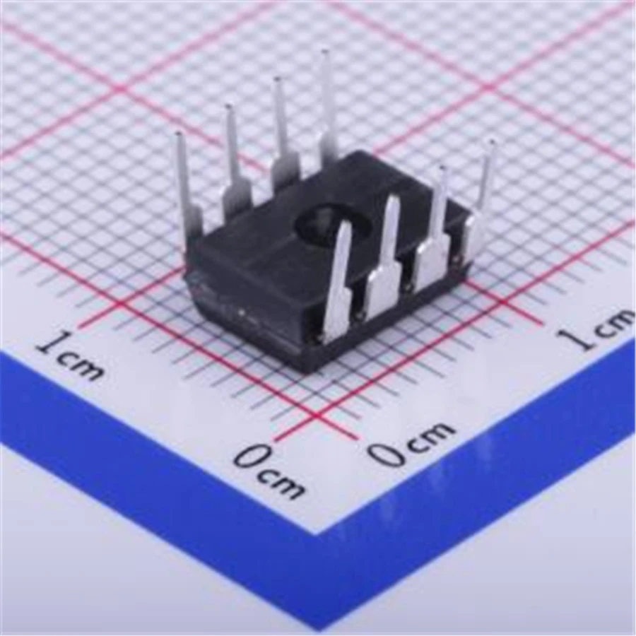 20PCS/LOT UC3843BN (AC-DC Controllers & Regulators)