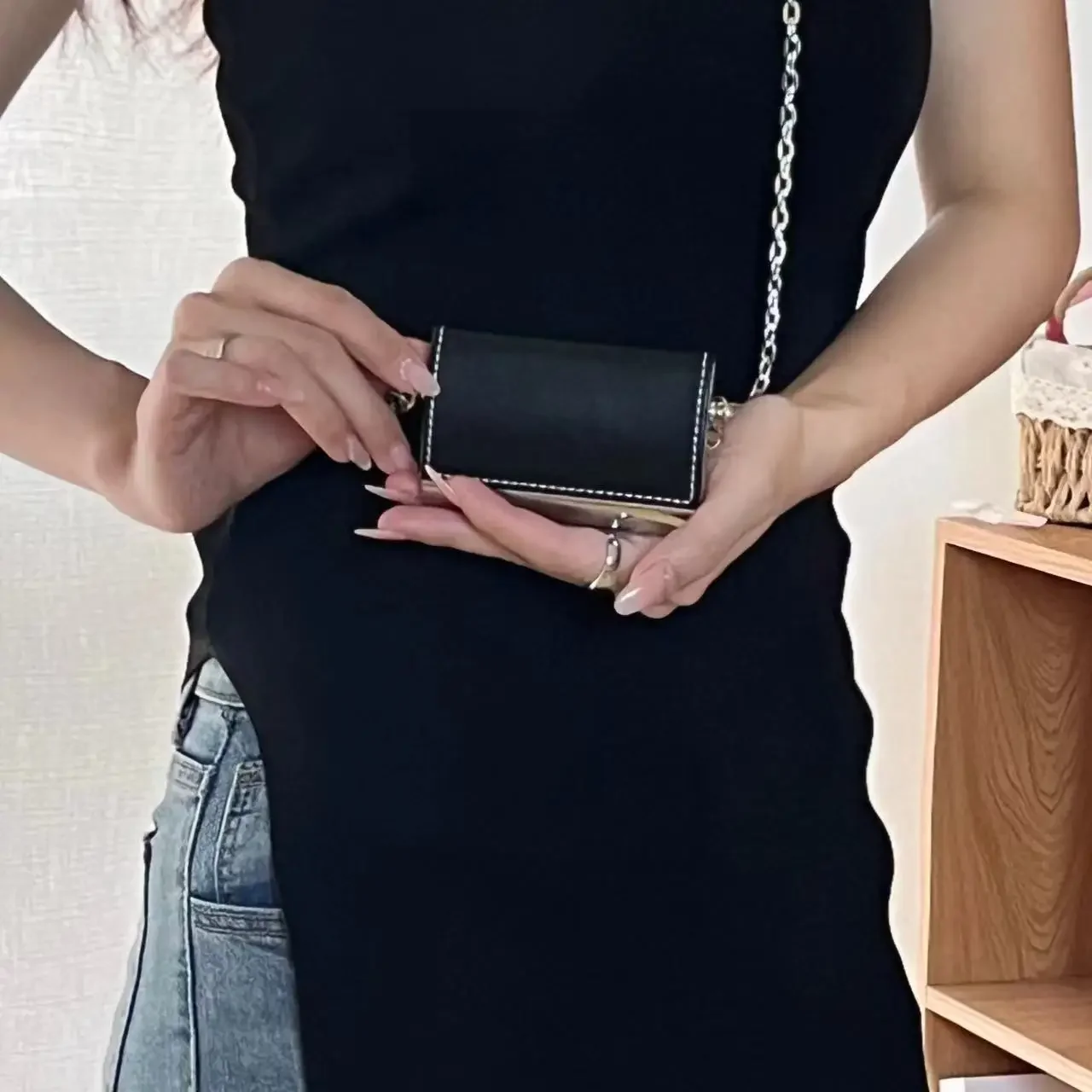 2024 New Mini Crossbody Bags for Women Card Metal Business Card Clip Silver Chain Decorative Shoulder Bag