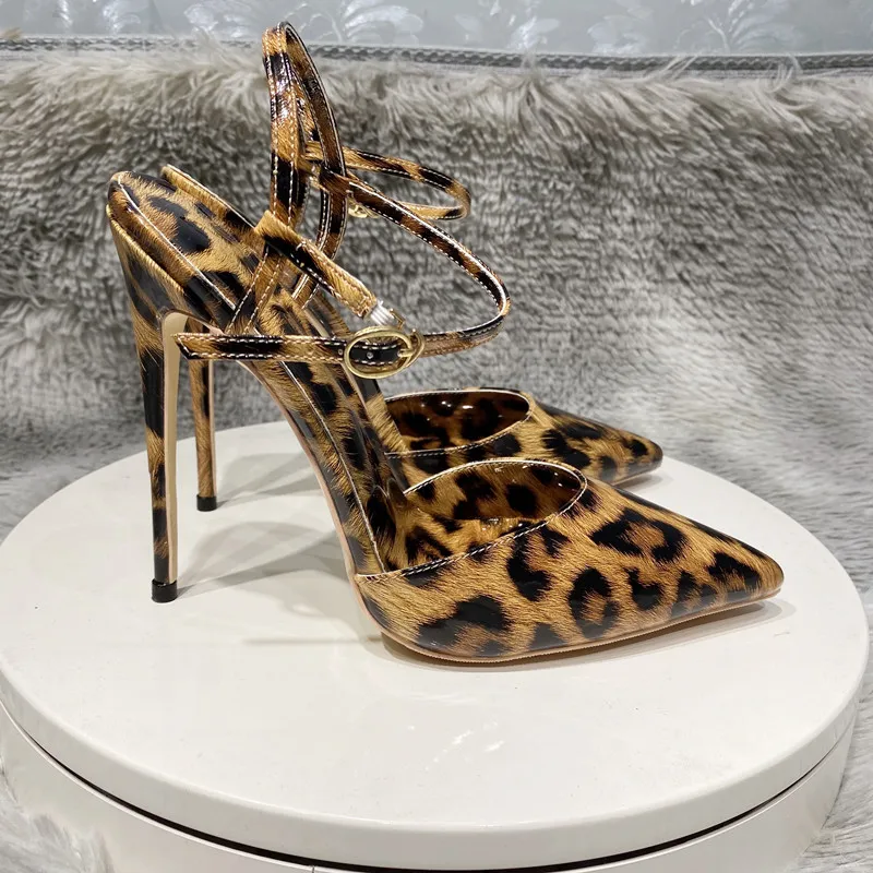 New slim and sexy leopard print one-piece high-heeled shoes with versatile style and toe cap sandals for women
