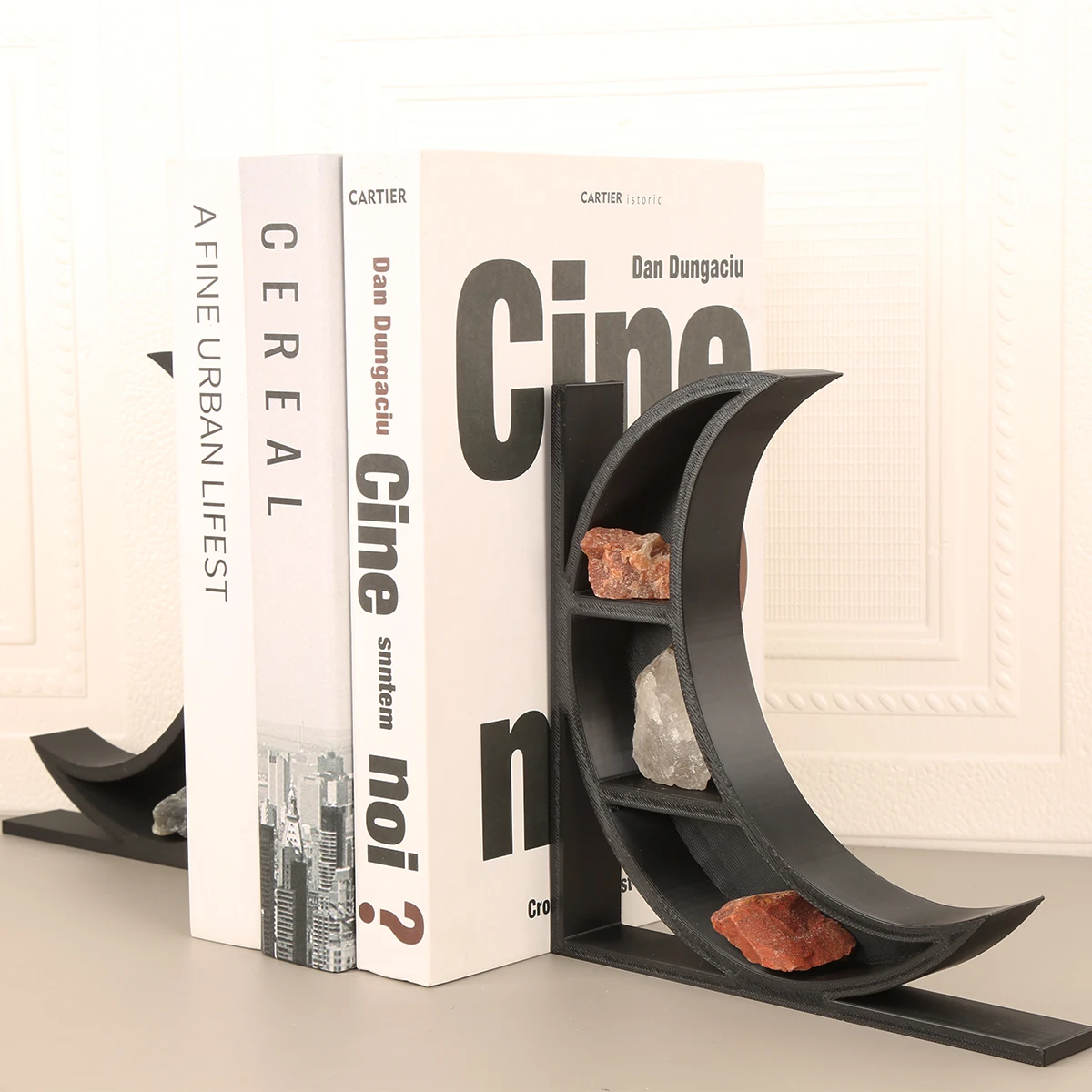 Cross-border Crescent Tiered Bookends, Matte Black Gothic Desktop Storage, Moon Shaped Book Stand for Crystal Stone Display