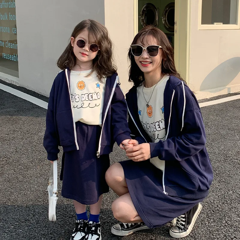 

2pcs Mother Daughter Matching Clothes 2022 Spring Fashion Mommy And Baby Matching Outfits Women's Suits Parent-Child Pair Look