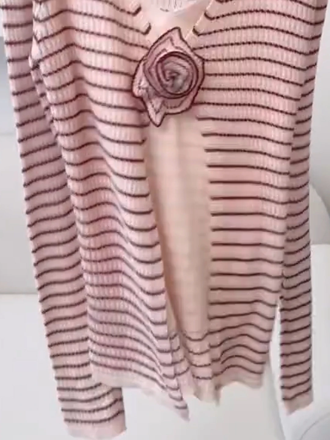 Pull tricoté rose à fleurs 3D pour femme, faux haut deux pièces rayé, humidité ng Long Sve v-ne, coupe régulière, automne hiver