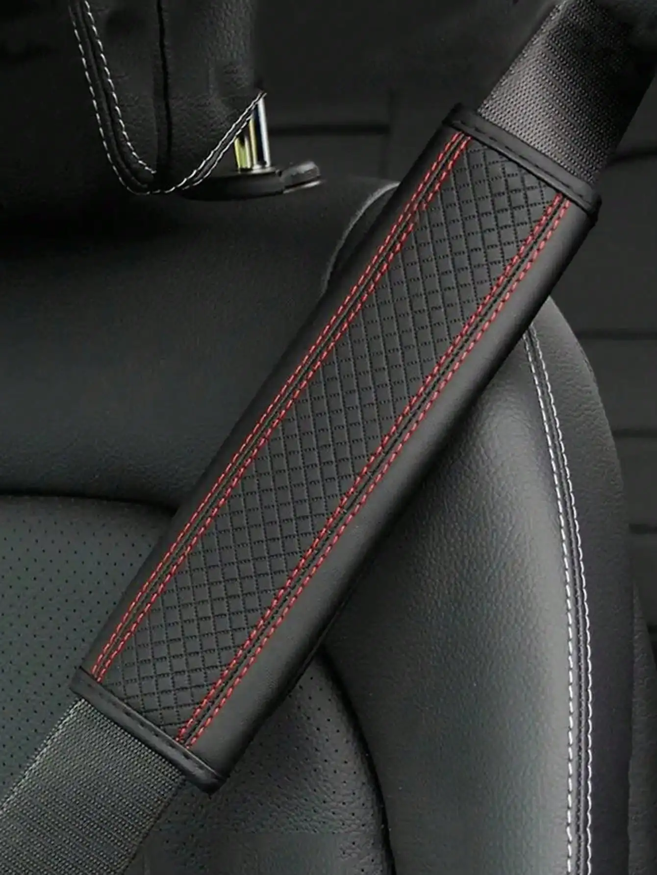 1pc Leather Embossed Car Seatbelt Shoulder Cover / Protector / Seatbelt Cover for Car