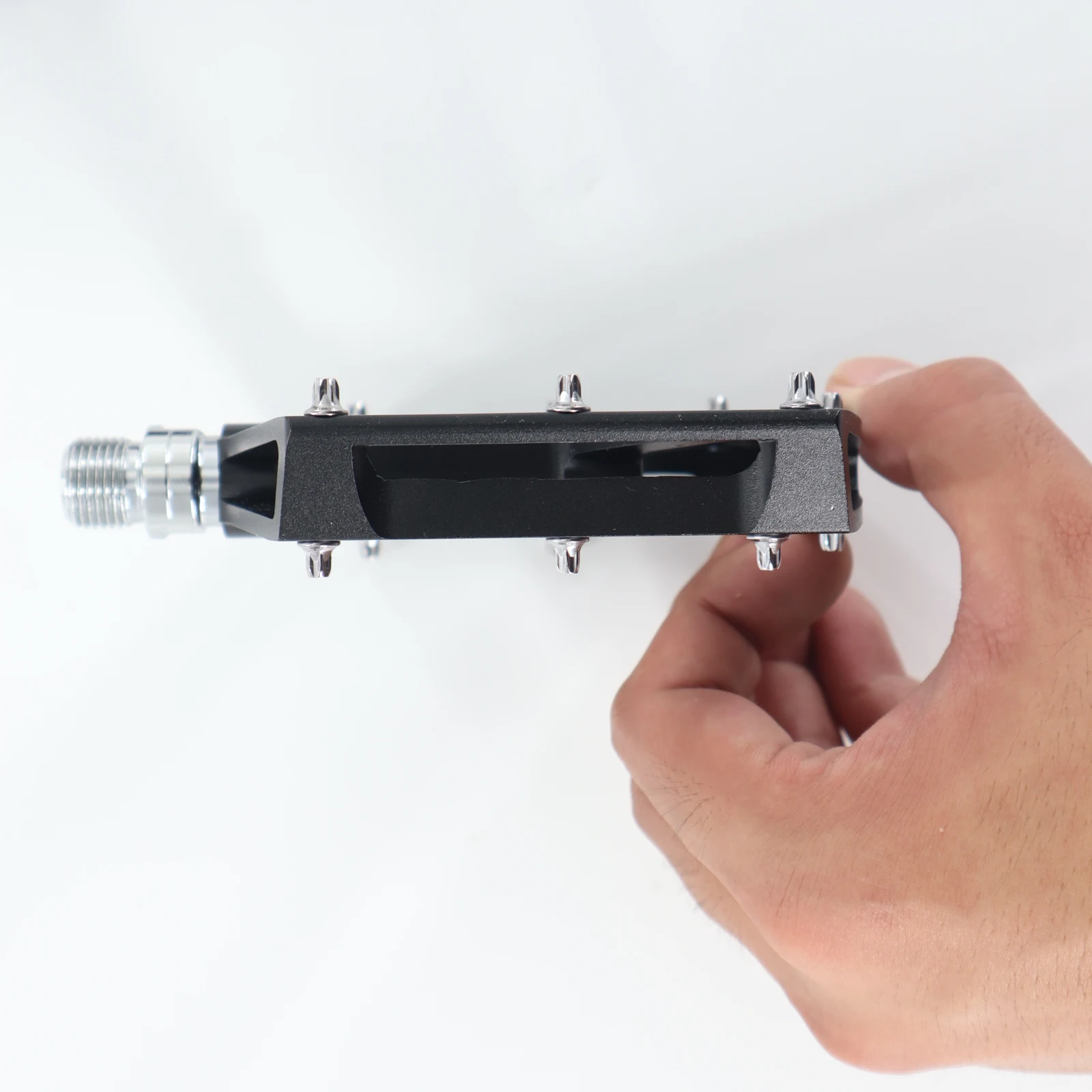 TESNO Bicycle Pedals One-Piece CNC Aluminum Alloy Ultralight Anti-slip Sealed Bearing BMX Mtb Bicycle Pedals Accessories