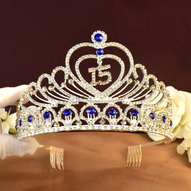 Crowned with glory after 15 years! The dreamy crystal crown freezes the extraordinary moment.