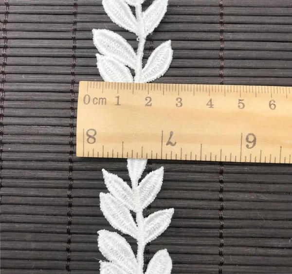 Width:2.3cm (0.92 Inch) Elegant Leaf Trims Lace DIY Water soluble Polyester Lace Garment Curtain Skirt(ss-665)