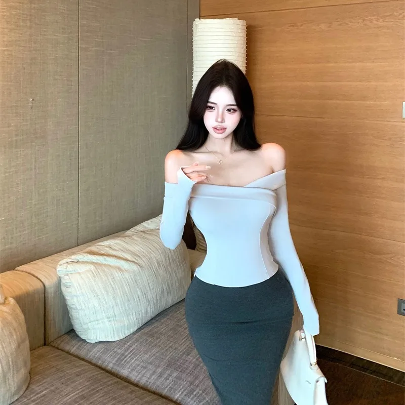 Cross-oulder High Elastic ort T-irt Women's Outerwear Sexy Personali Autumn New Sle One-oulder Sve Long irt