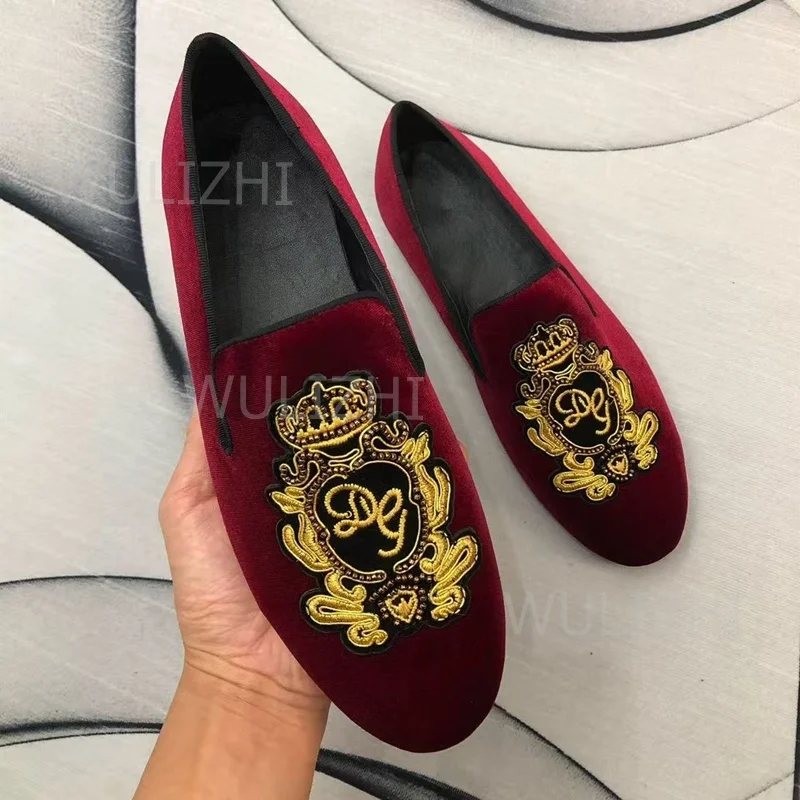 

Men Loafers Gold Ruffle Embroidery Burgundy Velvet Flat Leather Canvas Gentleman Wedding Black Suede Round Printed Pattern Shoes