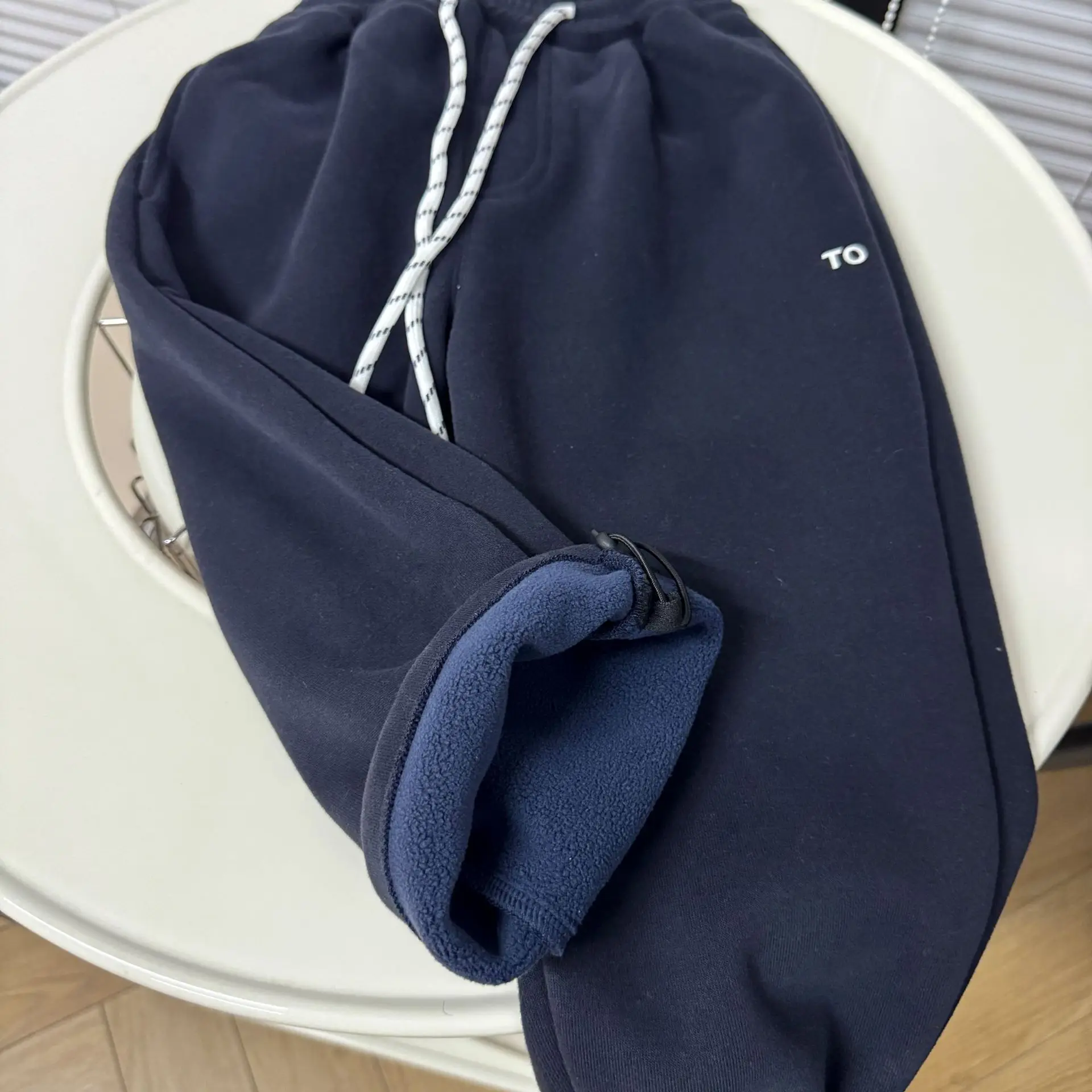 Boys' Curved Knife Pants with Fleece Sweatpants Children's One-piece Fleece Thick Warm Pants Carrot Pants