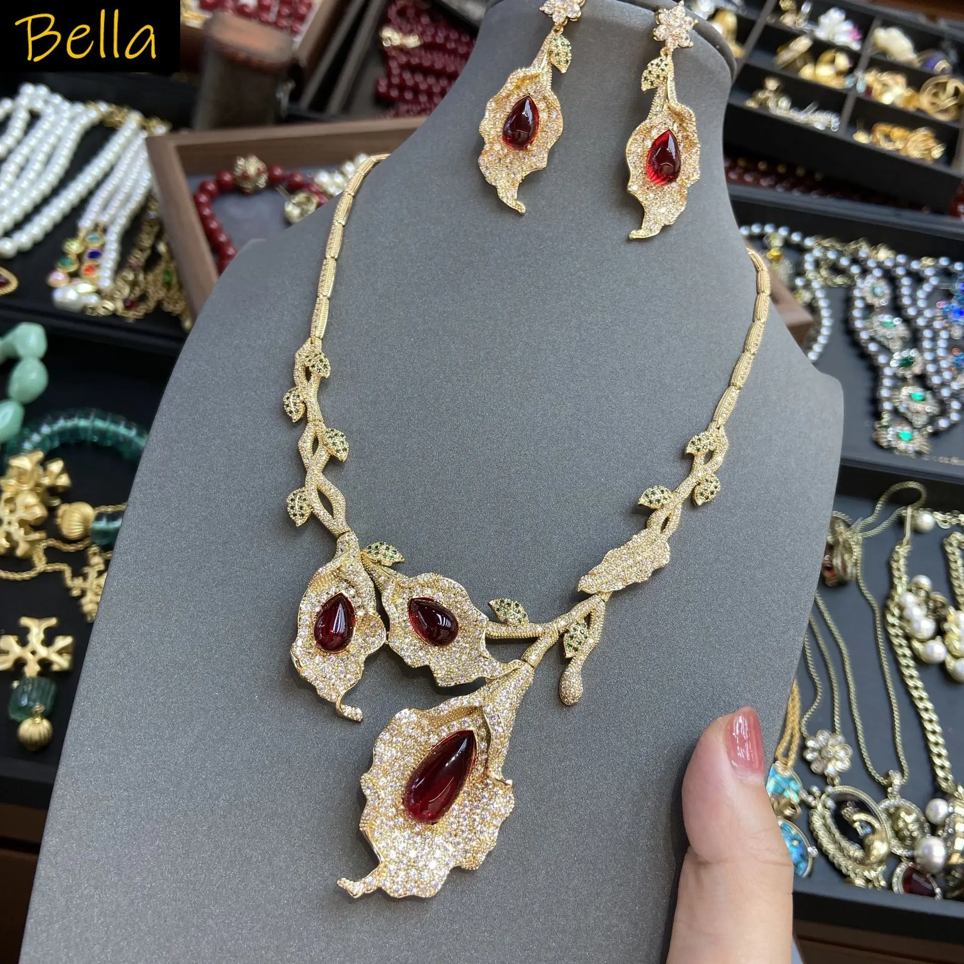 wedding-bride-jewelry-sets-large-flower-necklace-earrings-gold-color-zircon-shiny-jewelry-gown-women-necklace-anniversary-gift