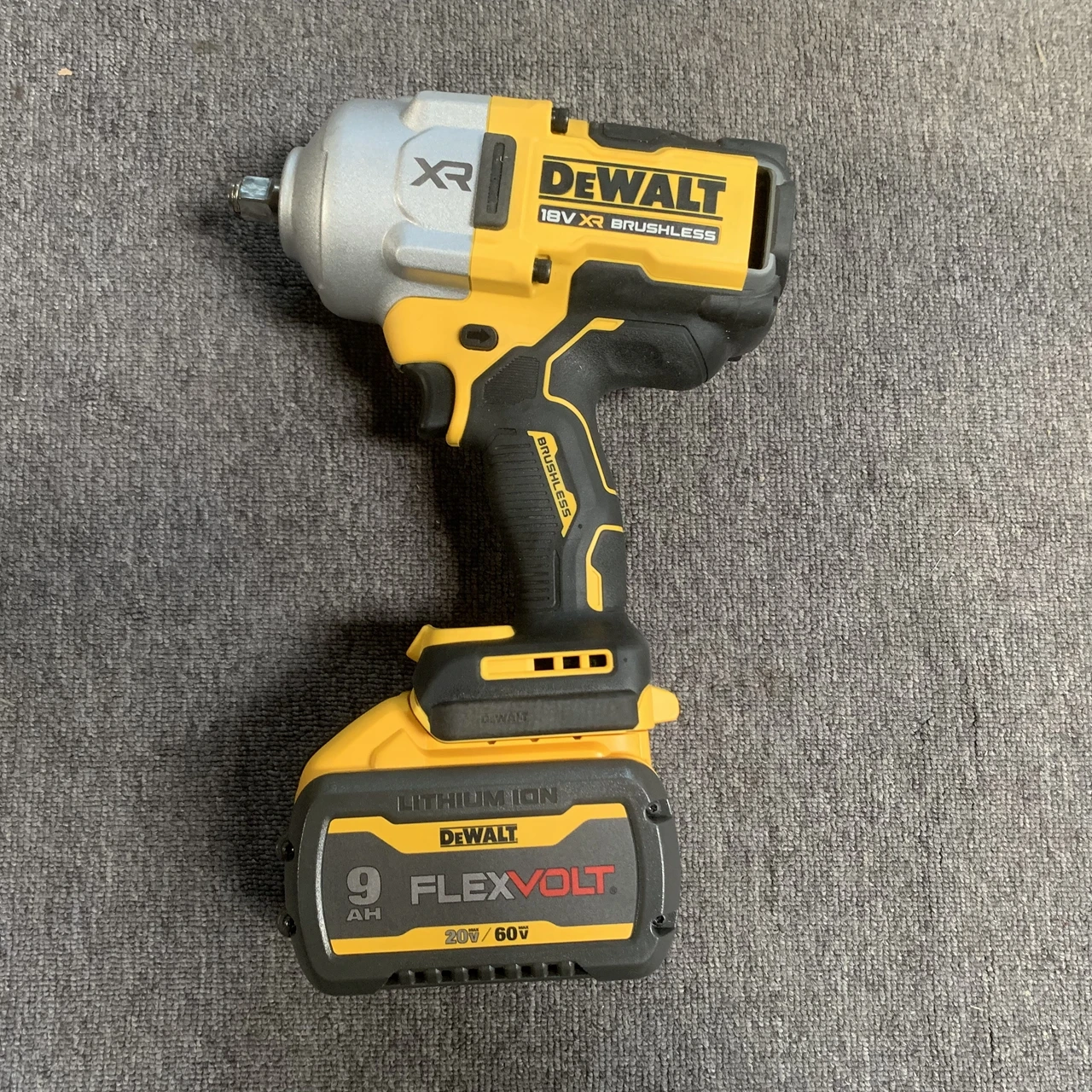 

DEWALT DCF961 20V MAX 1/2" High Torque Cordless 3 Speed Impact Wrench.USED. Includes 9.0AH battery SECOND HAND