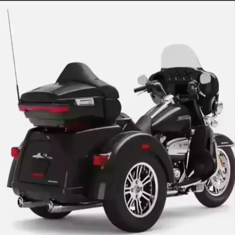 

Ready to Ship: Authentic Ultra Limited 114 Cu in Twin-Cooled 3-Wheel Trike - New Motorcycle