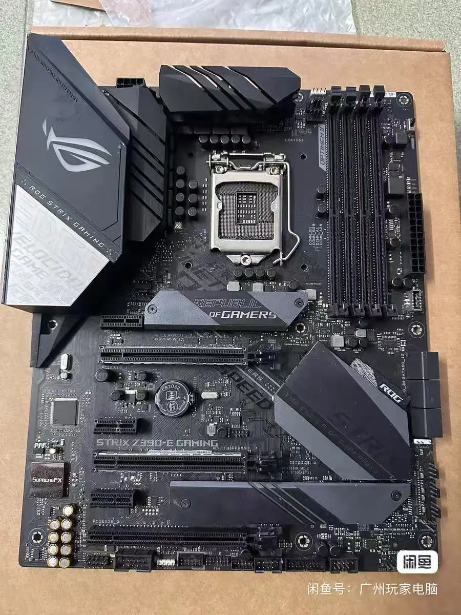 Asus ROG Strix Z390-e Gaming motherboard, Supports 8/9th generation Intel processors, DDR4 quad slot, dual M.2