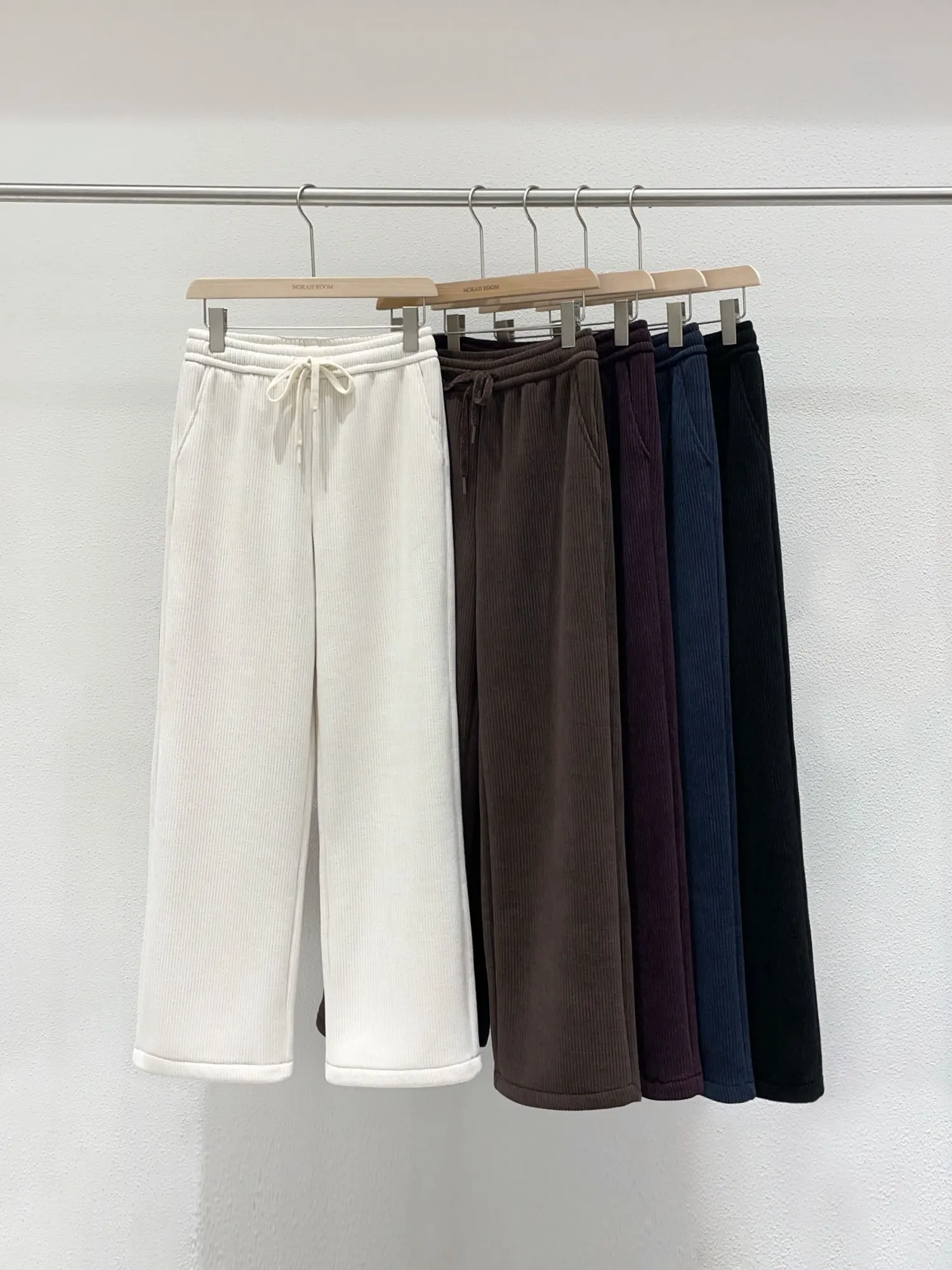 

Настоящие аутентичные зимние брюки в пол с флисовой подкладкой, корейский стиль, эластичный пояс, полосатый дизайн, женские повседневные брюки.