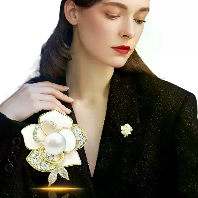 رائعة حجر الراين اللؤلؤ زهرة الكاميليا دبابيس دبوس للنساء الملابس معطف اكسسوارات الهدايا
