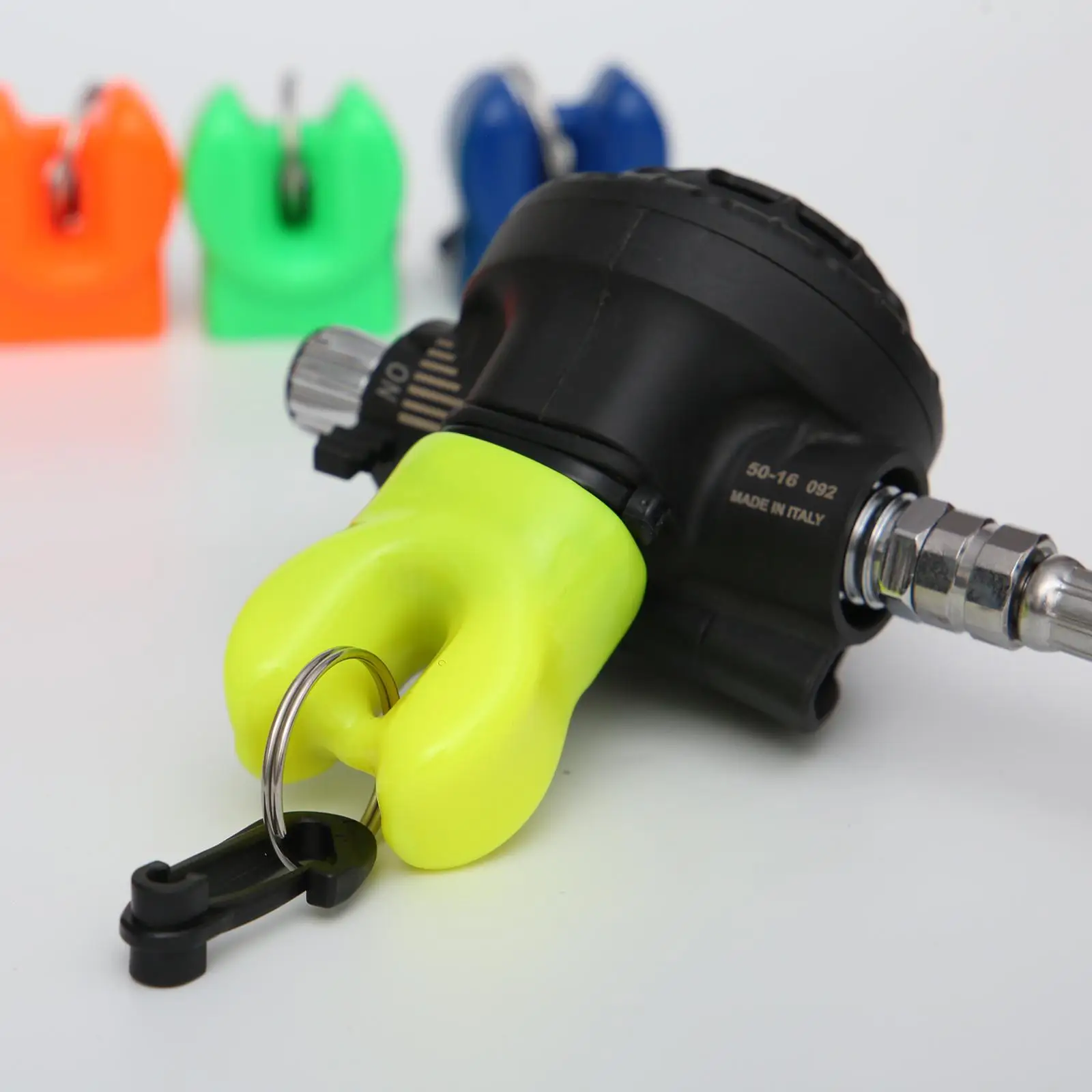 Dive Regulator Hold…