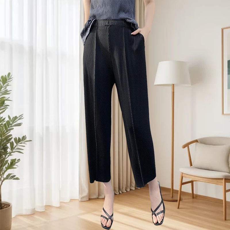 

Miyake Pleated Harem Pants Female 2025 Spring Summer New Textured Texture Nine Radish Pants Loose Casual Design Sense of Niche