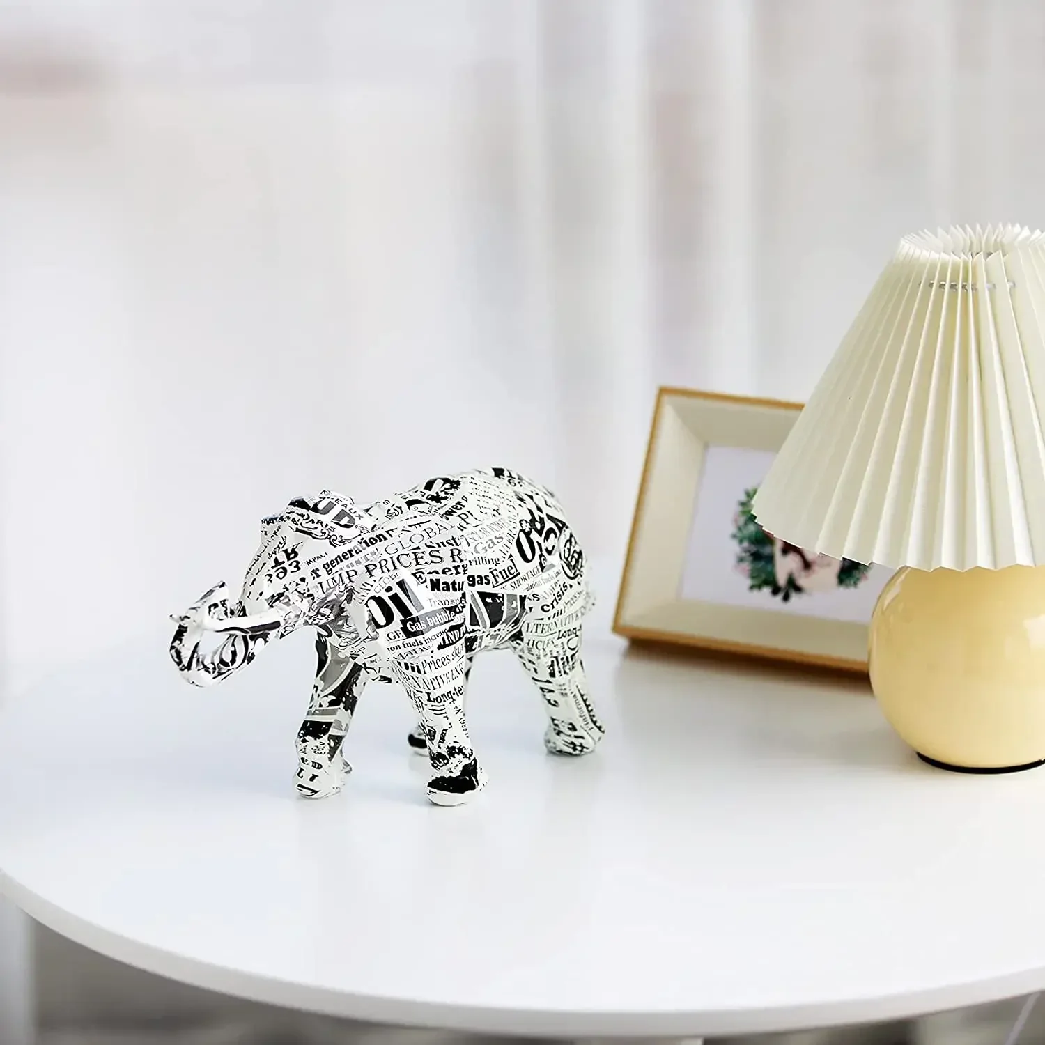 

Graffiti Simple Creative Room Geometry Elephant Decorations Entrance Wine Cabinet Office Decorations Resin Crafts Home Decore