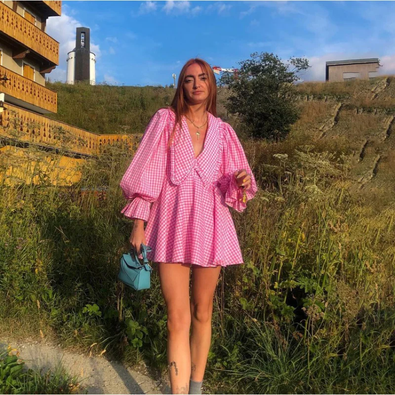 

Women's Pink Plaid Butterfly Collar Long Sleeve Dress Elegant Fashionable DesignALine skirt