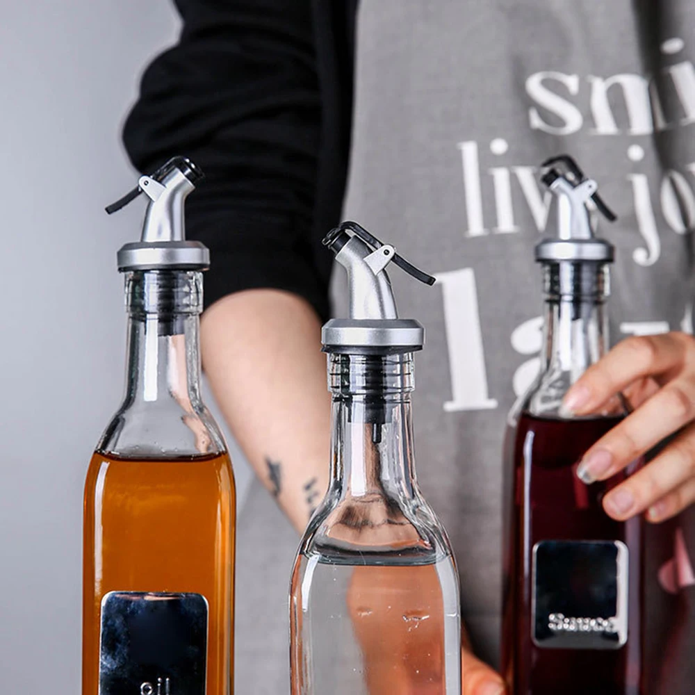3PCS Silver Plastic Oil Bottle Plug Spray Paint Soy Sauce Vinegar Pour Nozzle for Kitchen And Home