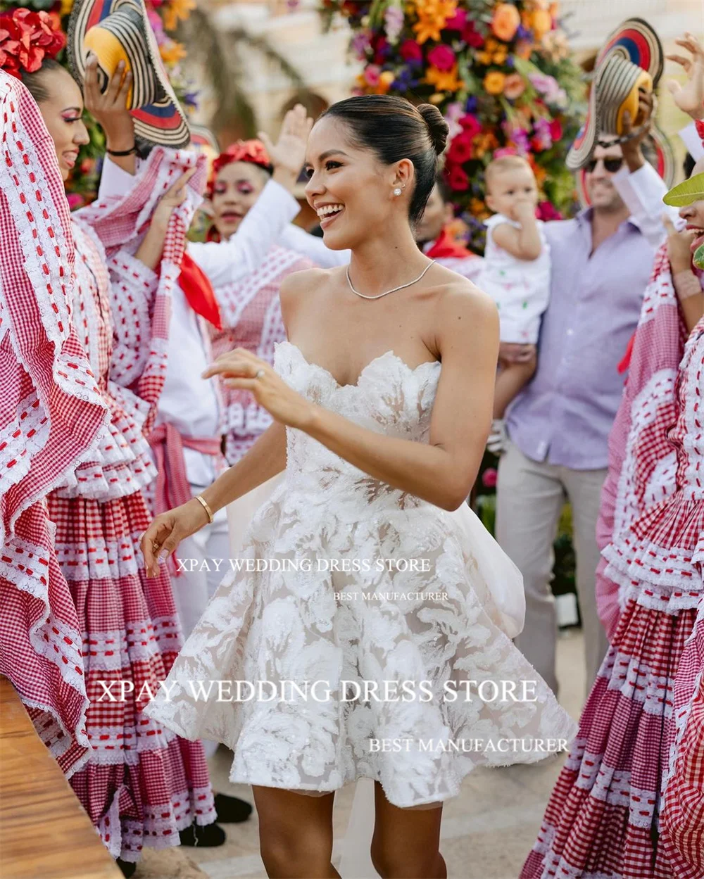 Xpay querida uma linha praia vestidos de casamento luxo renda curto personalizado plissados sem mangas acima do joelho vestido de noiva