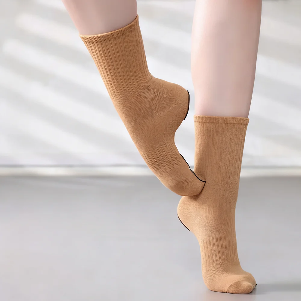 ถุงเท้าเต้นรำกันลื่นสำหรับผู้หญิงและเด็กผู้หญิง ถุงเท้าเต้นรำสมัยใหม่ ถุงเท้าผ้าฝ้ายแบบกลางข้อ ถุงเท้าบัลเลต์มืออาชีพ ถุงเท้าโยคะ ถุงเท้าสำหรับฝึกซ้อมในร่ม