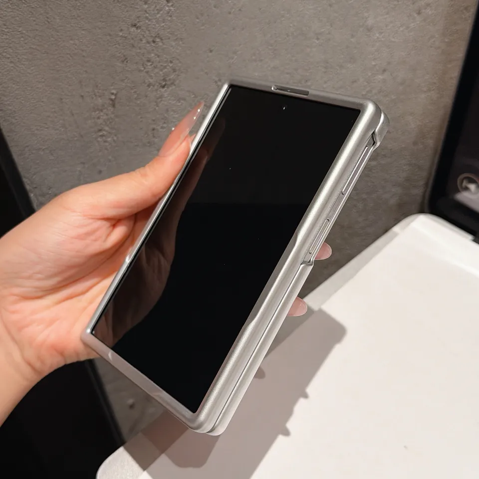 Funda nueva esmerilada mate con sensación de piel para Magsafe para Samsung Galaxy Z Fold 8 Ultra 7 6 5 4 3 Fold8, cubierta con pintura metálica y carga inalámbrica 5