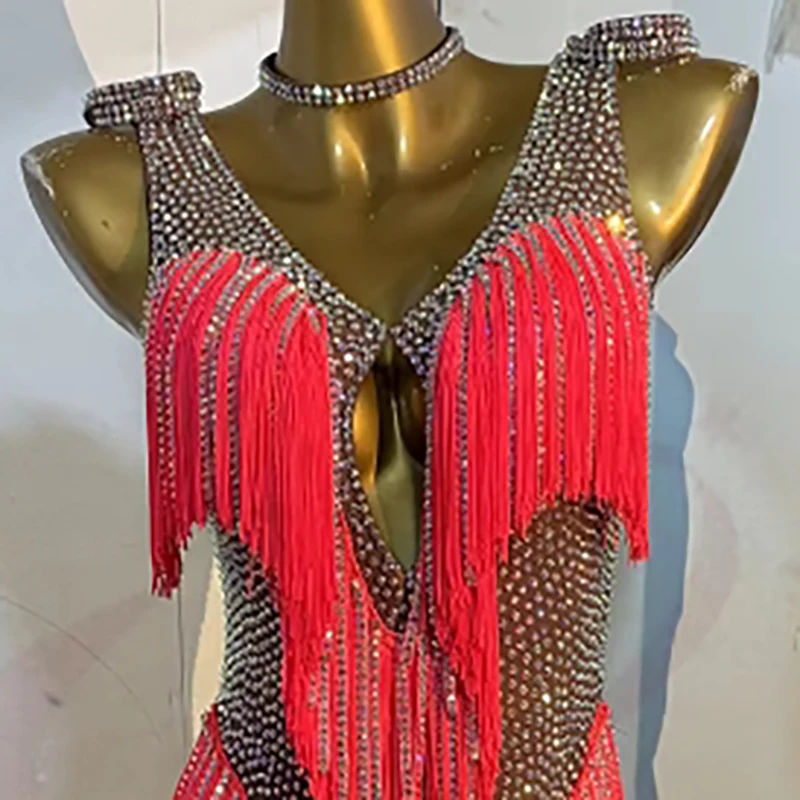 

Костюм для латинских танцев, женское высококачественное платье с кисточками и стразами по индивидуальному заказу, танцевальное платье для самбы, платье для выступлений