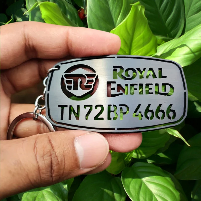 New Custom Name Number Keychain For Men Personalized 18K Plated Stainless Steel Car Logo Keyring Jewelry Boyfriend Gift New