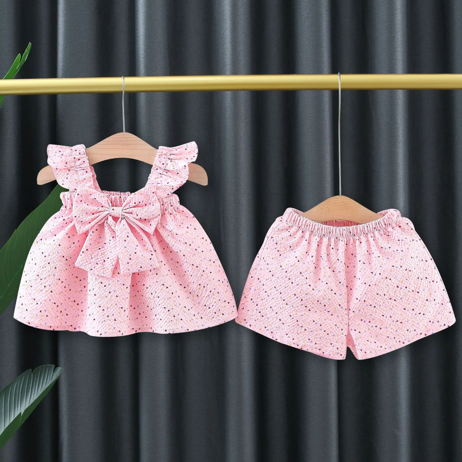 New baby girl suspender shorts 2/piece set summer girl color carefully printed bow small flying sleeve suspender